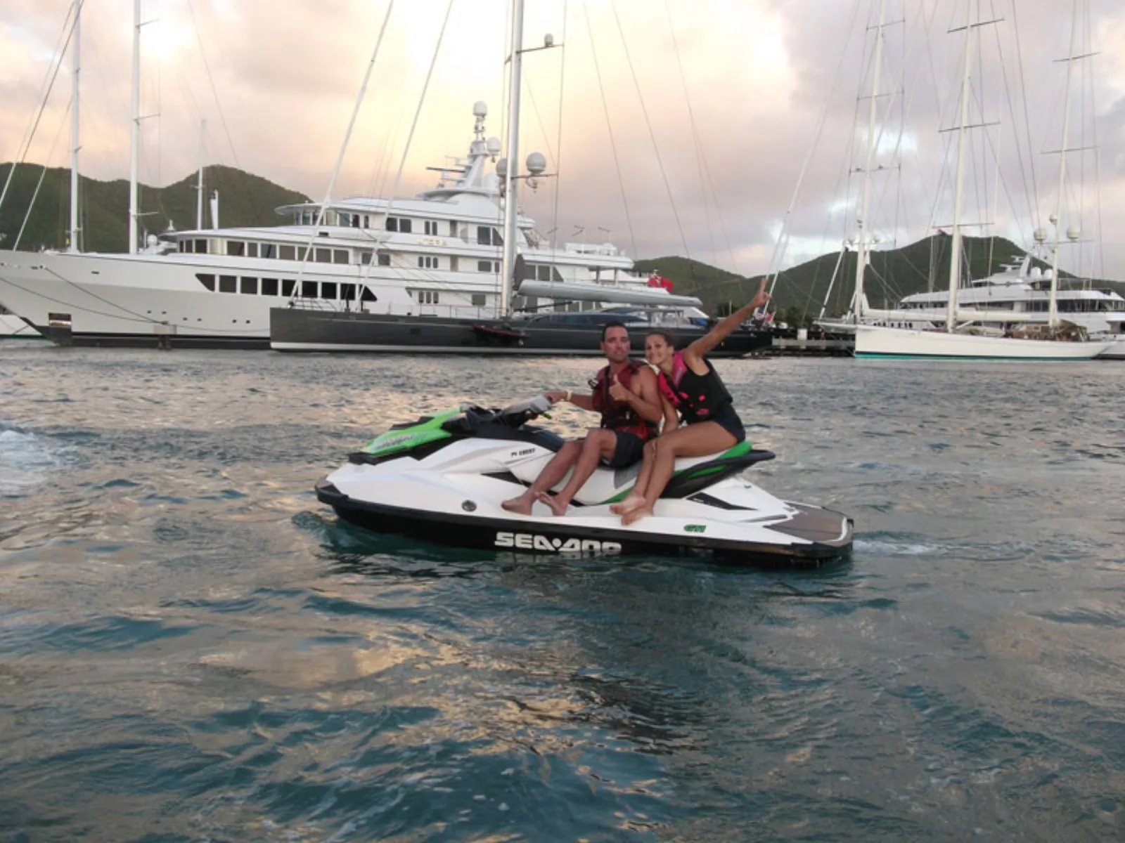 Jet-ski sur le lagon de Simpson Bay