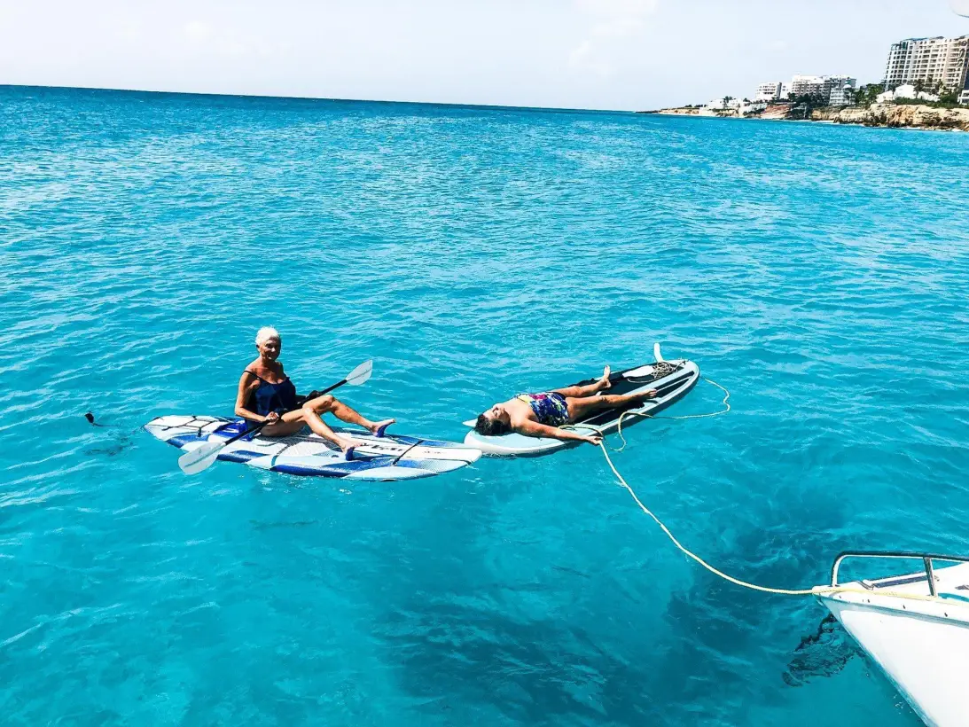 Stand up paddle inclus pendant la croisiere Random Wind Charters