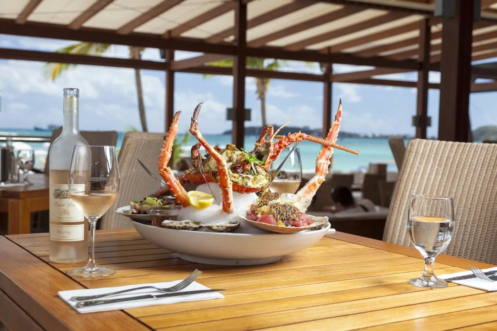 Plateau de fruits de mer servi a l'Ocean Lounge