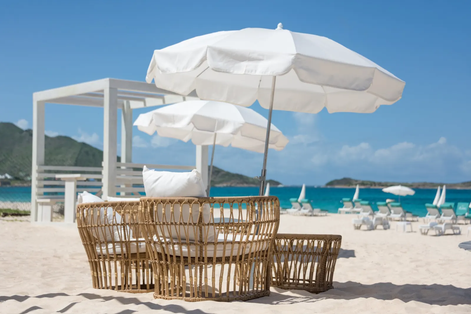 Plage privee de La Playa Orient Bay a la Baie Orientale