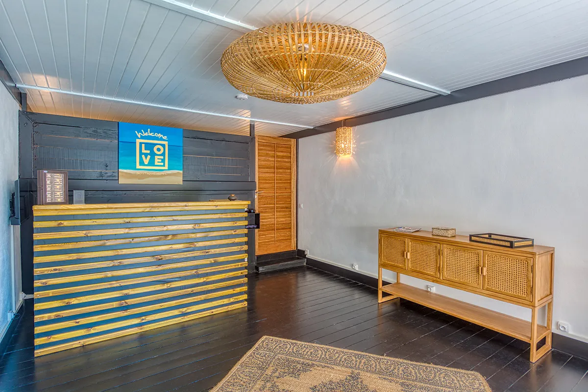 Reception et signature LOVE de l'hotel