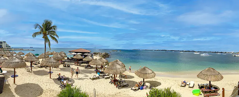 Coco Beach Bar au Simpson Bay Resort, Marina & Spa