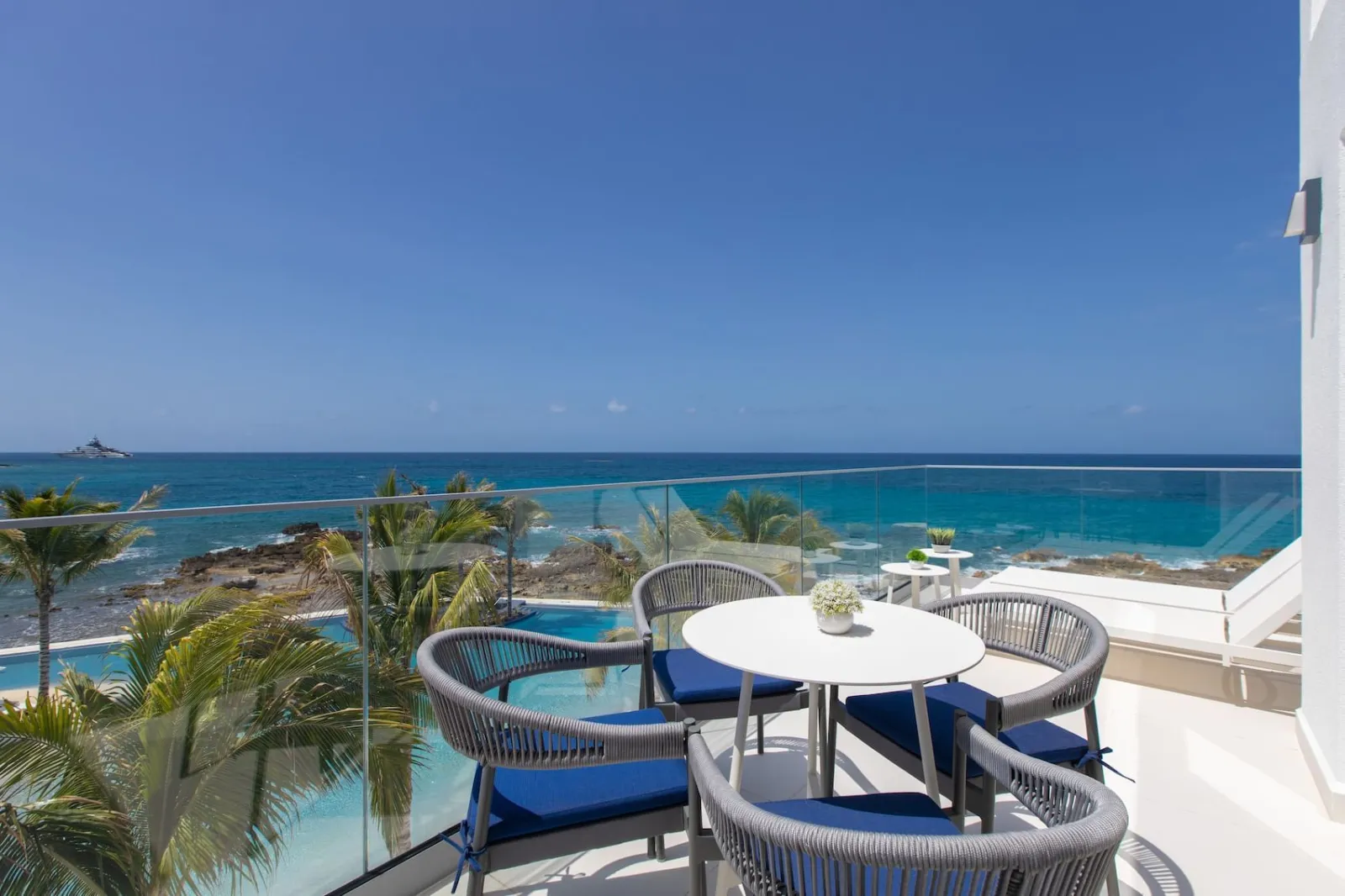 Balcon de chambre Oceanview a The Morgan Resort