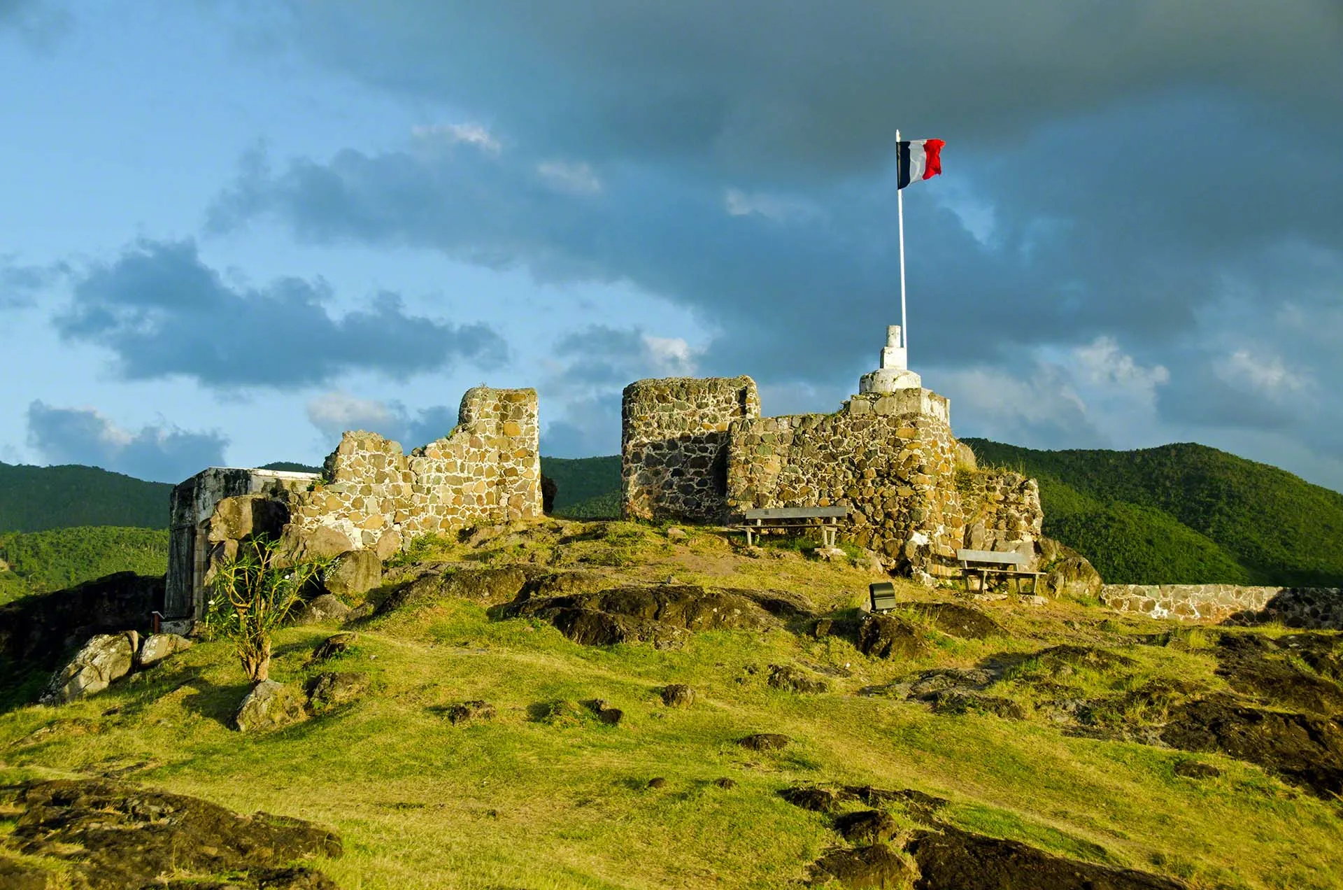 Fort Louis à Marigot avec vue sur la baie