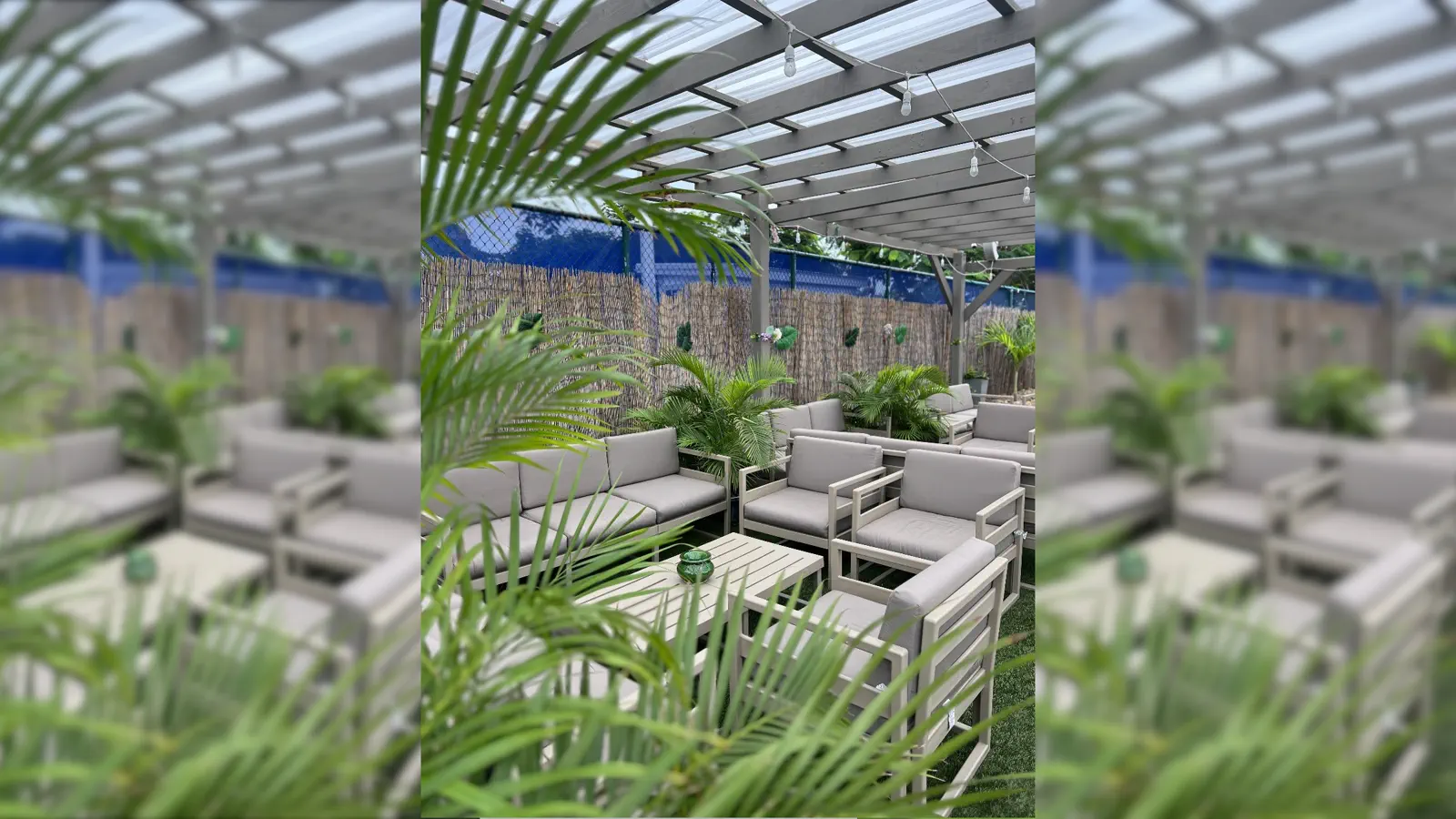 Astra - Lounge extérieur open-air à Simpson Bay