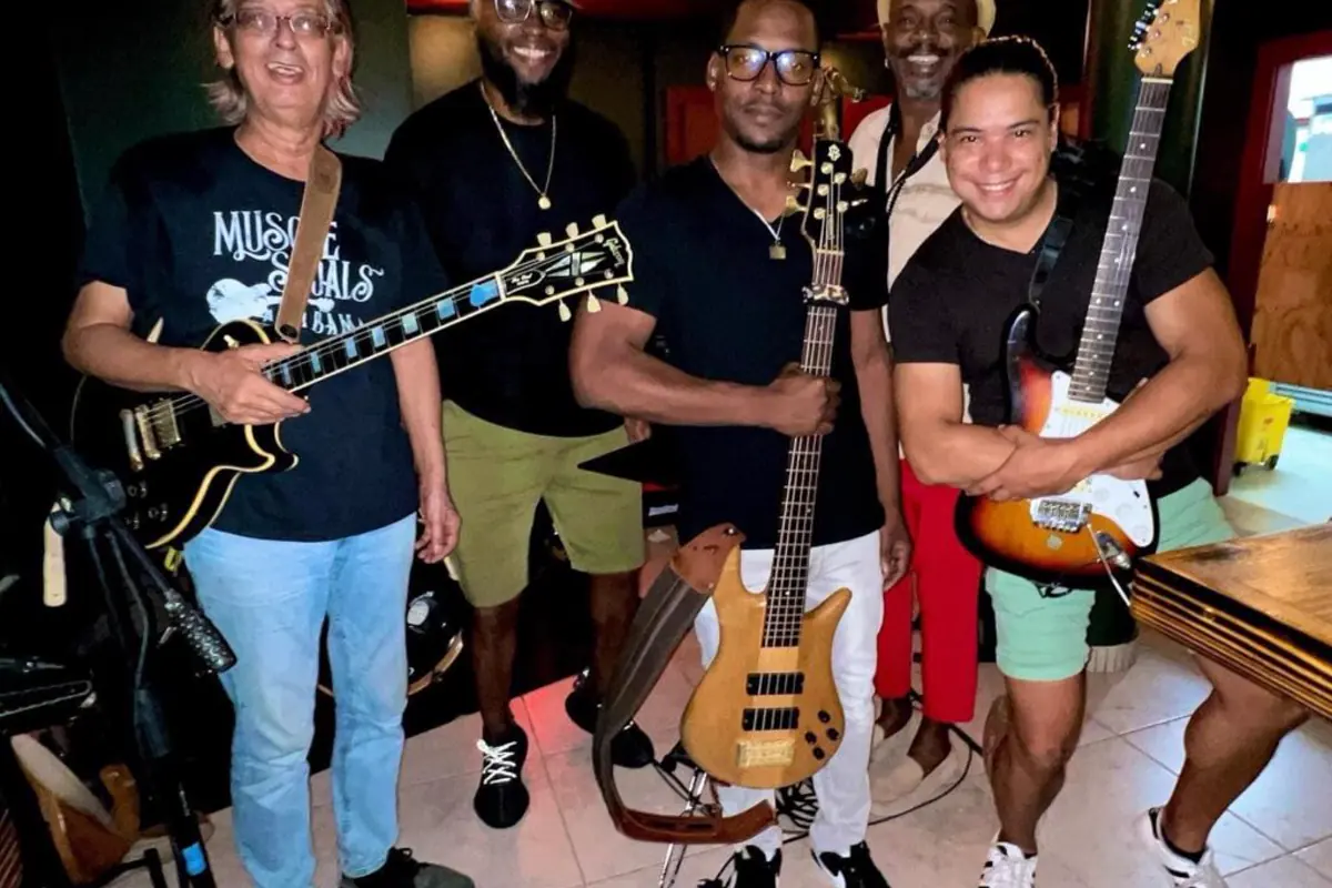 Groupe de live music et jam session au Huppel The Pub