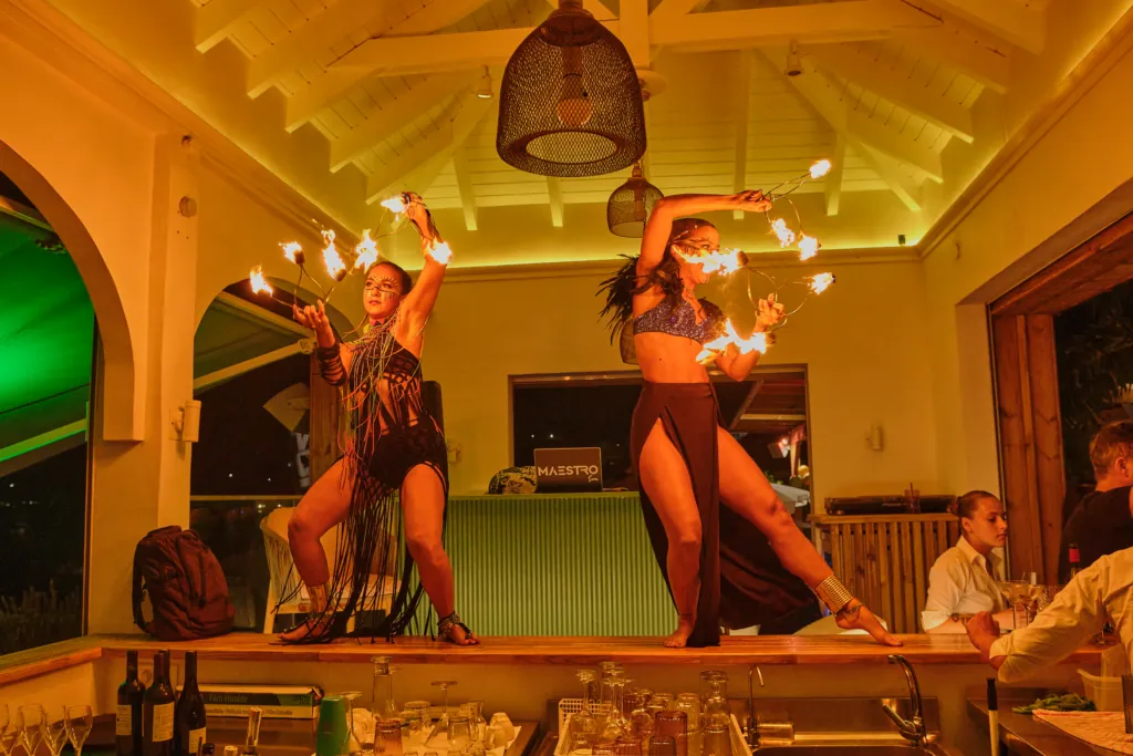 JAVA SXM - Bar à cocktails et ambiance méditerranéenne