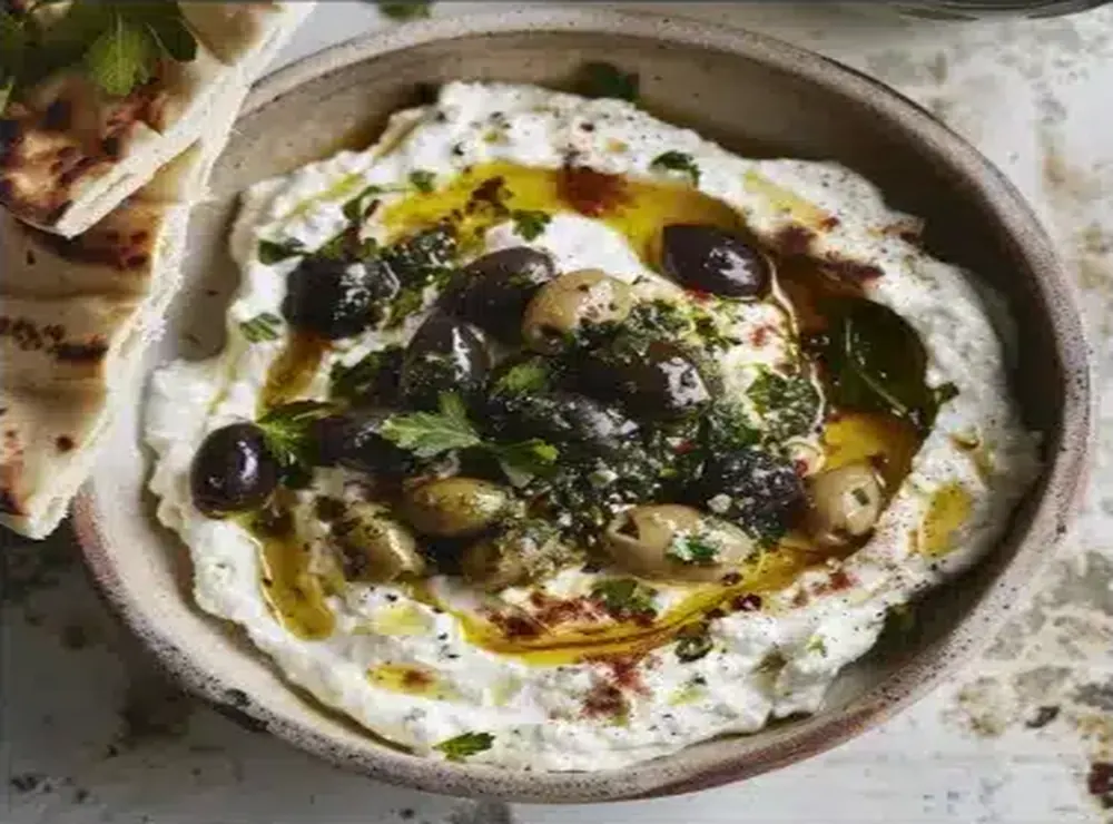 Tartinade méditerranéenne avec olives et huile d'olive chez Kalos