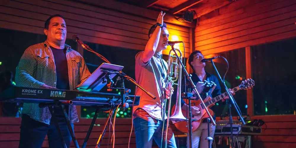 Soggy Dollar Bar - Ambiance de soiree et musique live