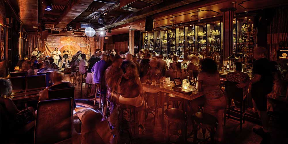 The Red Piano Lounge - Bar et espace cocktails