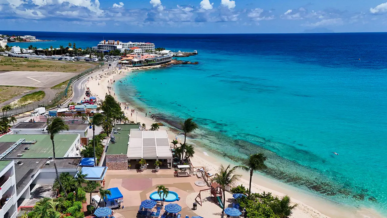 Tortuga Maho - Restaurant de plage face au lagon turquoise de Maho Beach