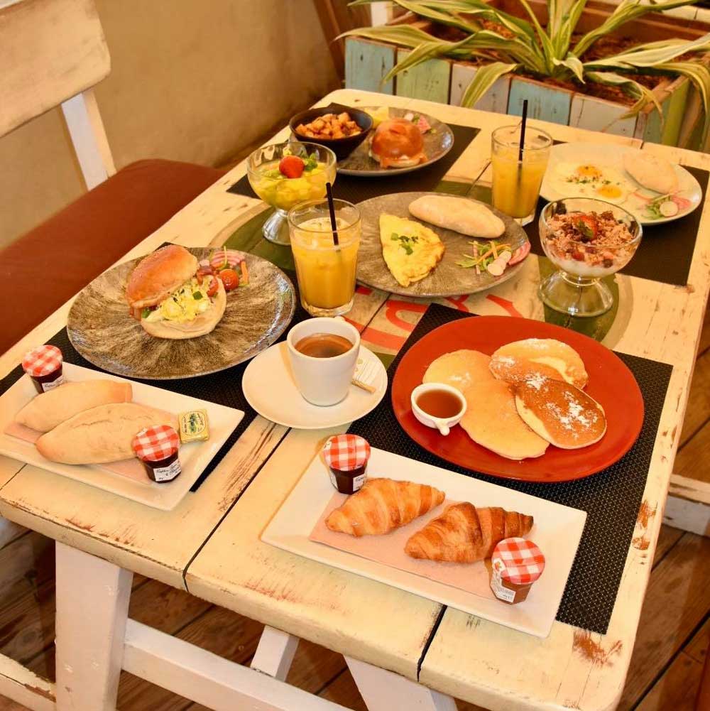 Yellow Sub - Terrasse et espace de restauration en plein air