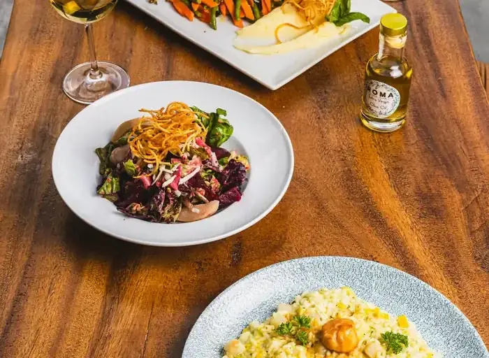 Roma Restaurant - Plats italiens, risotto, salade et vin à Maho